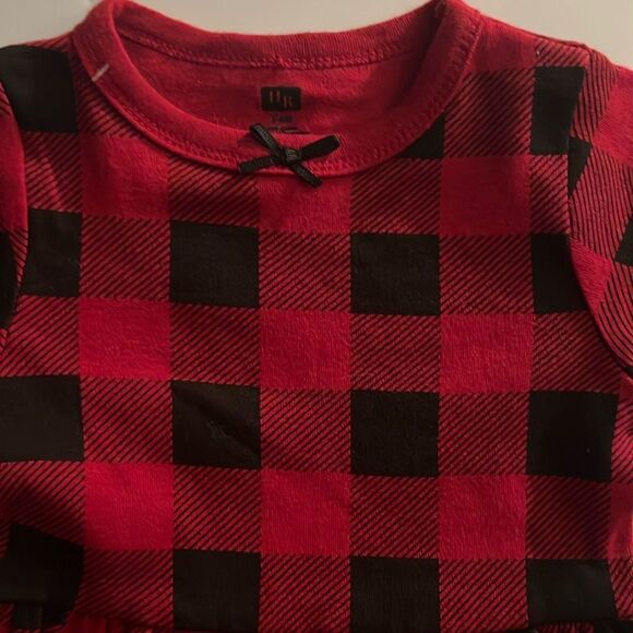 NWOT 🛍CUTE Little GIRLS DRESS SIZE 3-6 MONTHS 🛍 - Picture 2 of 6